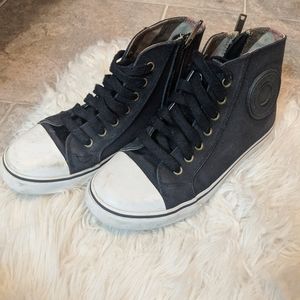 Burberry high top Black and White Logo Sneakers